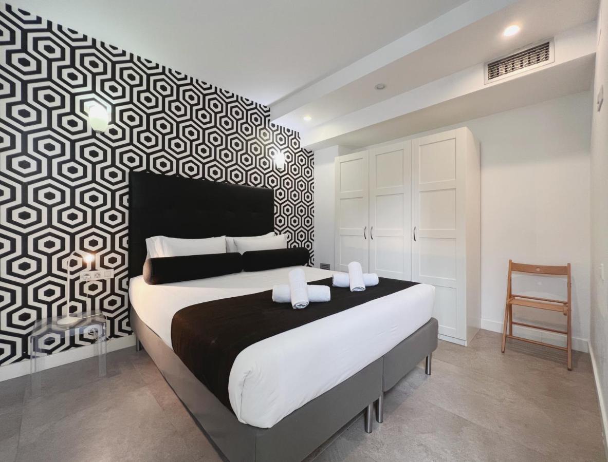 Stay U-Nique Apartments Pellaires Barcelona Bagian luar foto