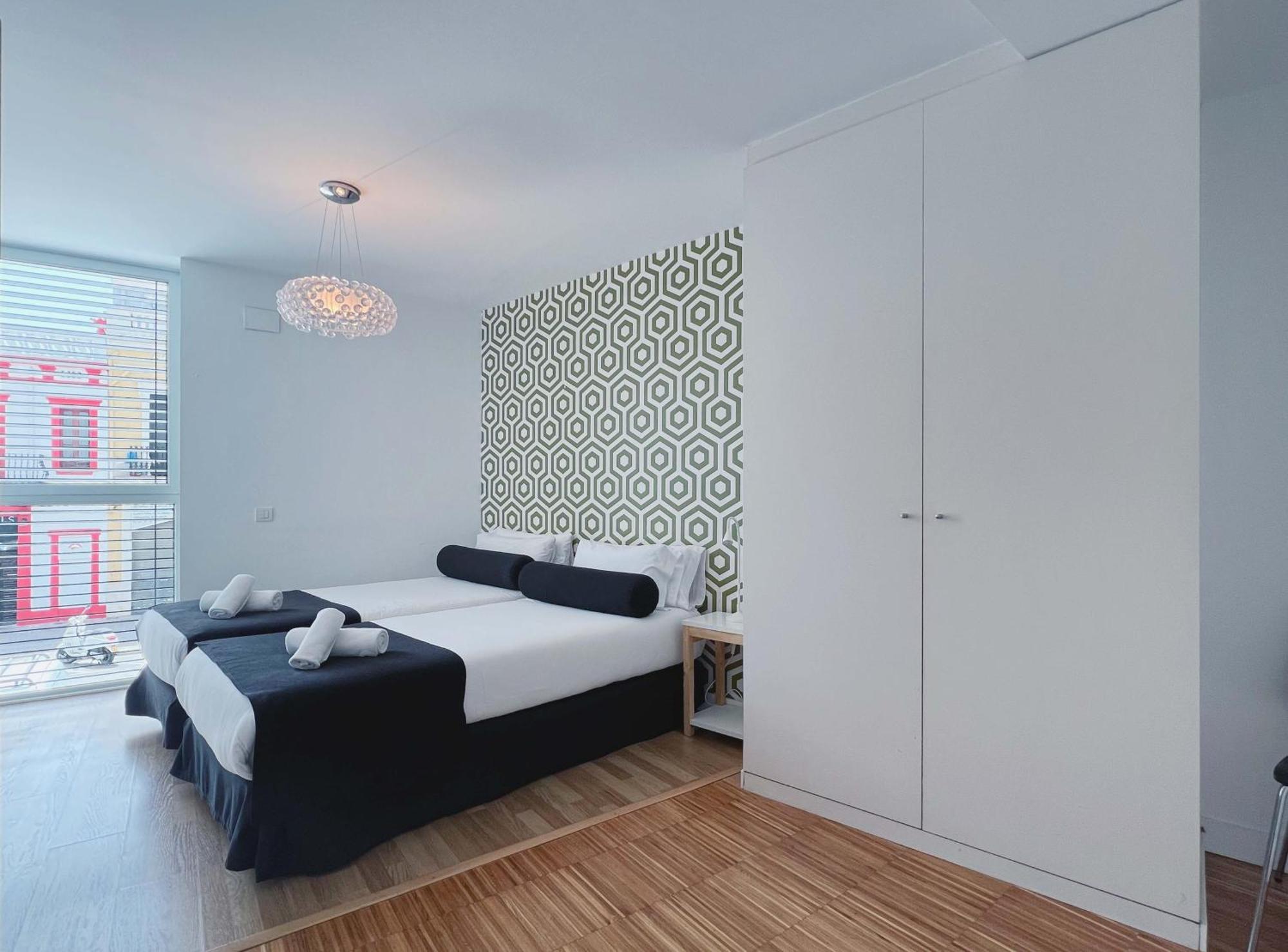 Stay U-Nique Apartments Pellaires Barcelona Bagian luar foto
