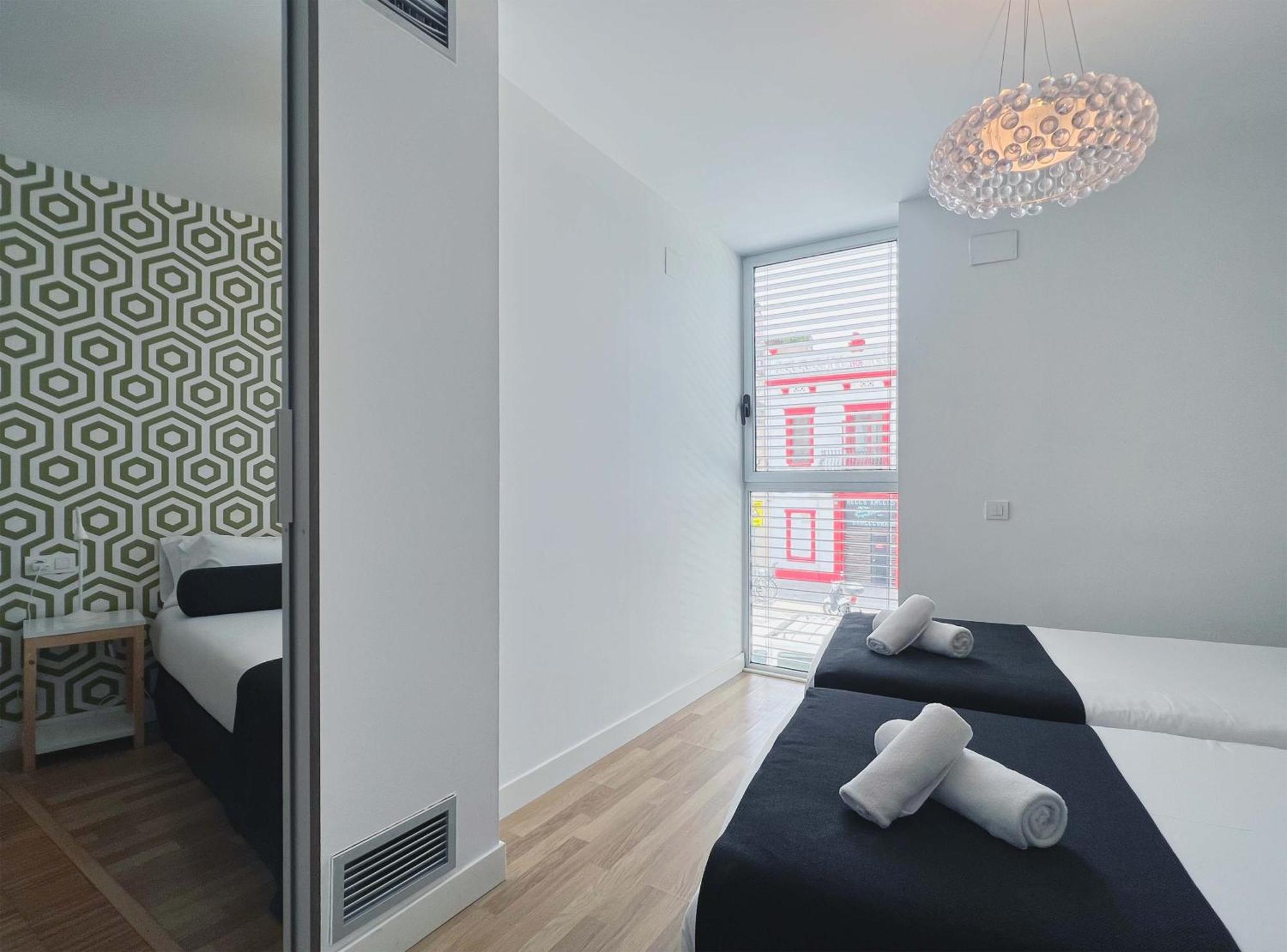 Stay U-Nique Apartments Pellaires Barcelona Bagian luar foto